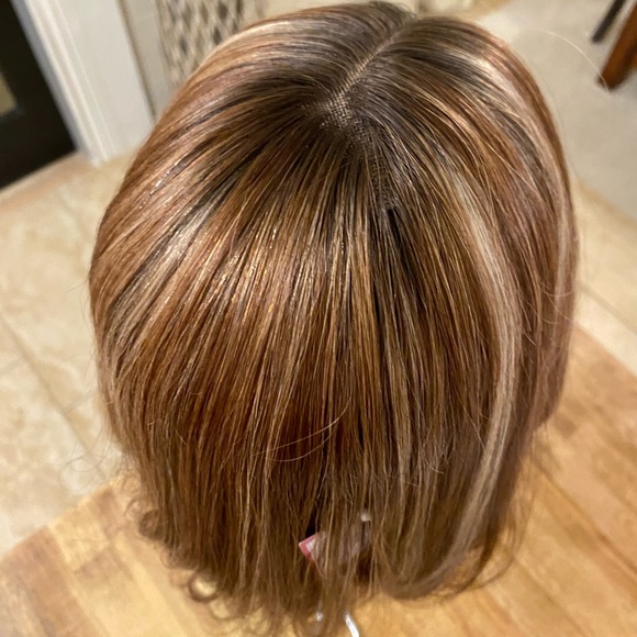 100% Remy Human Hair Uniwigs brand Hair Topper Brown with highlights NEW !!!! - Picture 6 of 11